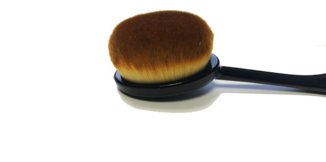 кисть Anastasia Beverly Hills blending brush